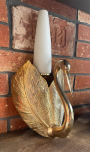 Vintage swan wall lamp with shade