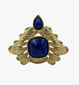 Vintage gold tone Trifari brooch