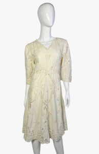 Vintage dress with Richelieu embroidery