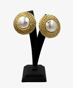 Chanel vintage clip-on earrings