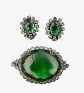 Vintage set of clips and brooch / pendant