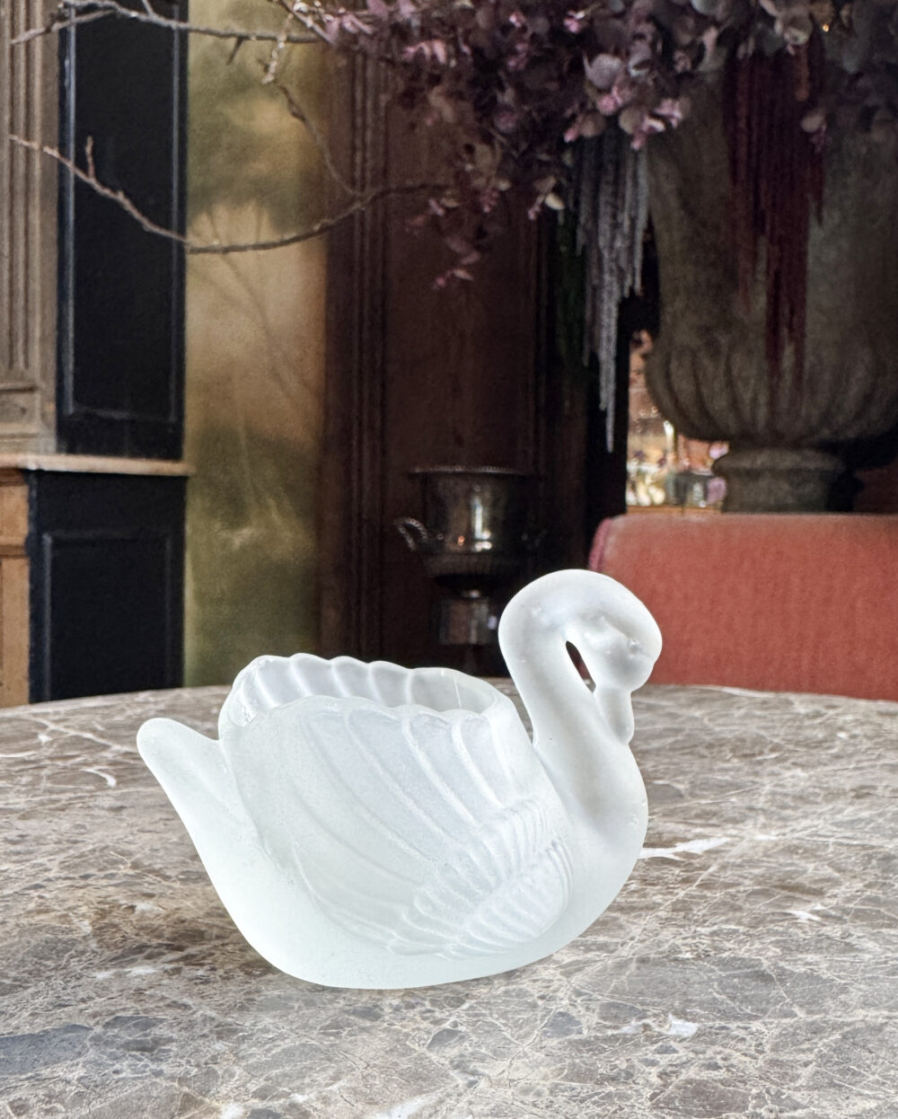 Vintage frosted glass holder