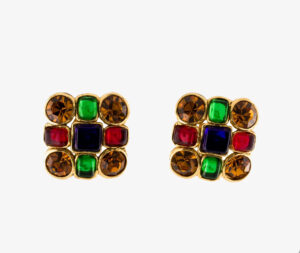 Vintage Chanel Gripoix clip-on earrings