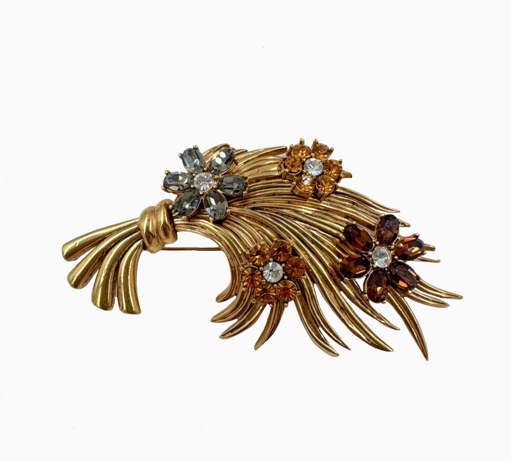 Vintage Carolee brooch