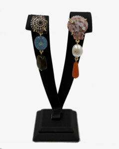 Earrings with seashells and natural stones